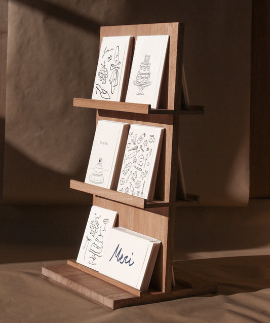 2-seitiges Massivholz-Display aus Eiche für 12-18 Karten